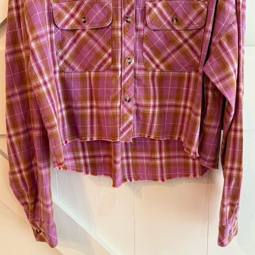Wild Fable Women's Long Sleeve Cropped Button-Down Shirt Pink Plaid Small NWT - Picture 3 of 9